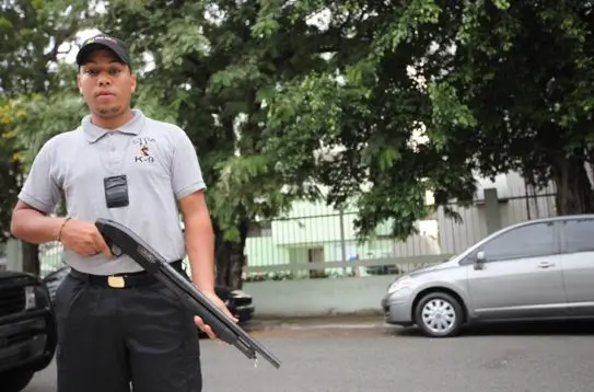 Ofrecemos asesoría de seguridad y protección para mejorar la efectividad de la seguridad de los bienes y propiedades del cliente.